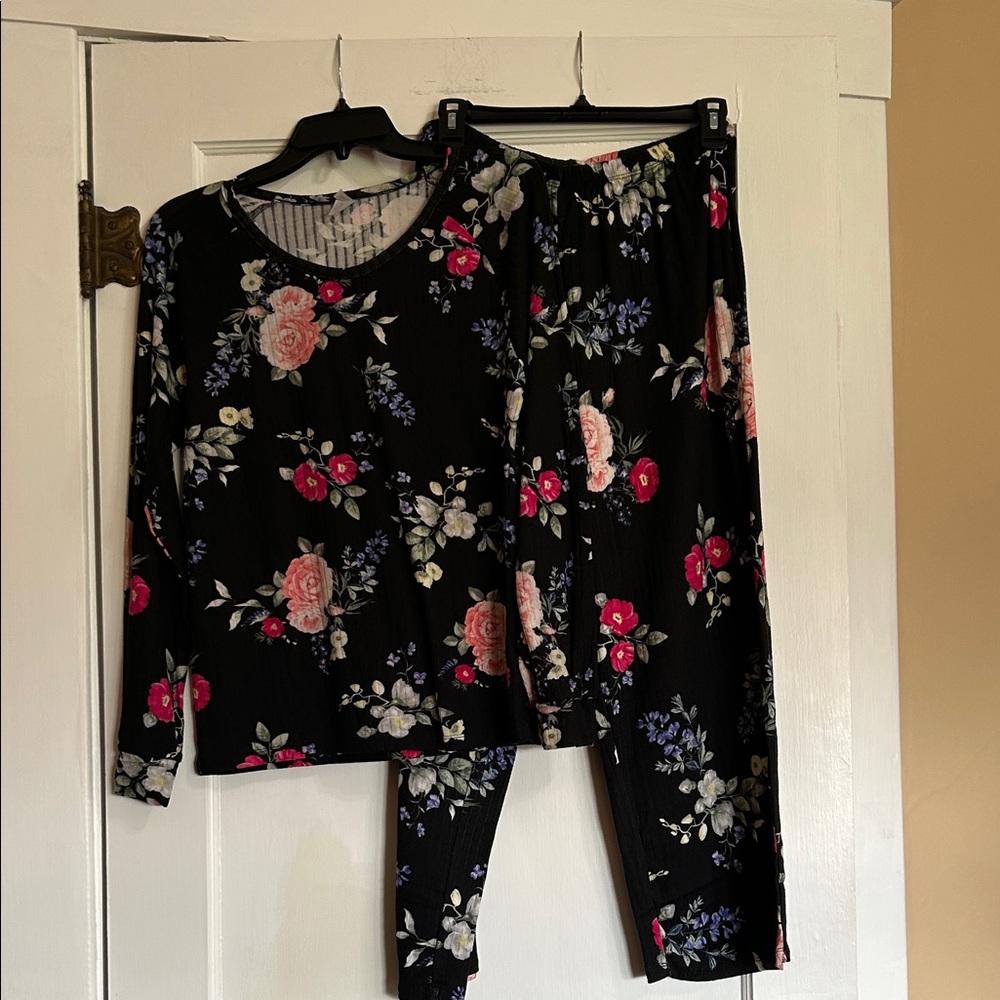 Flora Nikrooz Black Floral Ribbed Pajamas with Pale Pink & Lavender Accents.  S
